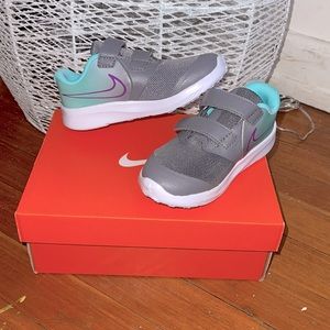 Nike star runner 2TDV)Size 9C